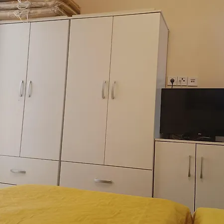 Diogenis Ground Apartment Lefkada At Villa Vardas Apolpaina