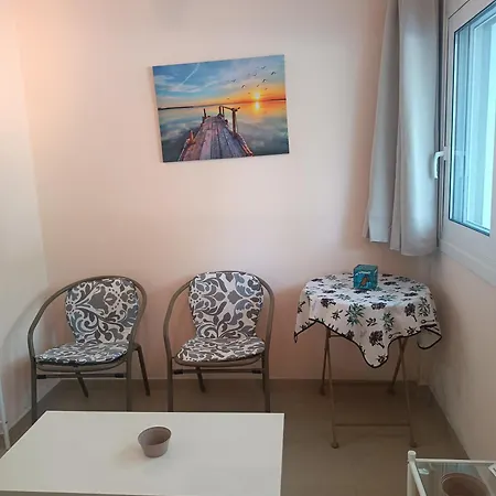 Diogenis Ground Apartment Lefkada At Villa Vardas Apartament Apolpaina