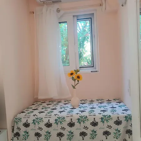 Diogenis Ground Apartment Lefkada At Villa Vardas Apartament Apolpaina